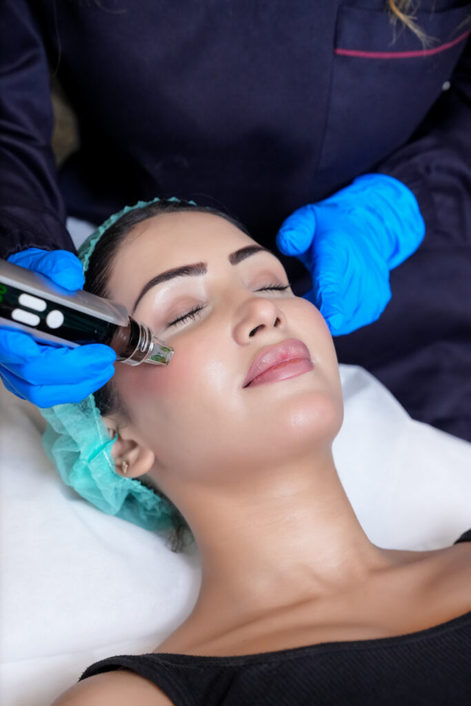 What Your Skin Is Trying to Tell You: Signs You Need to See a Dermatologist in Islamabad 3 Dermatologist in Islamabad